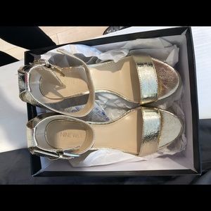NWT Nine West Gold Ankle Strap Sandal 7.5